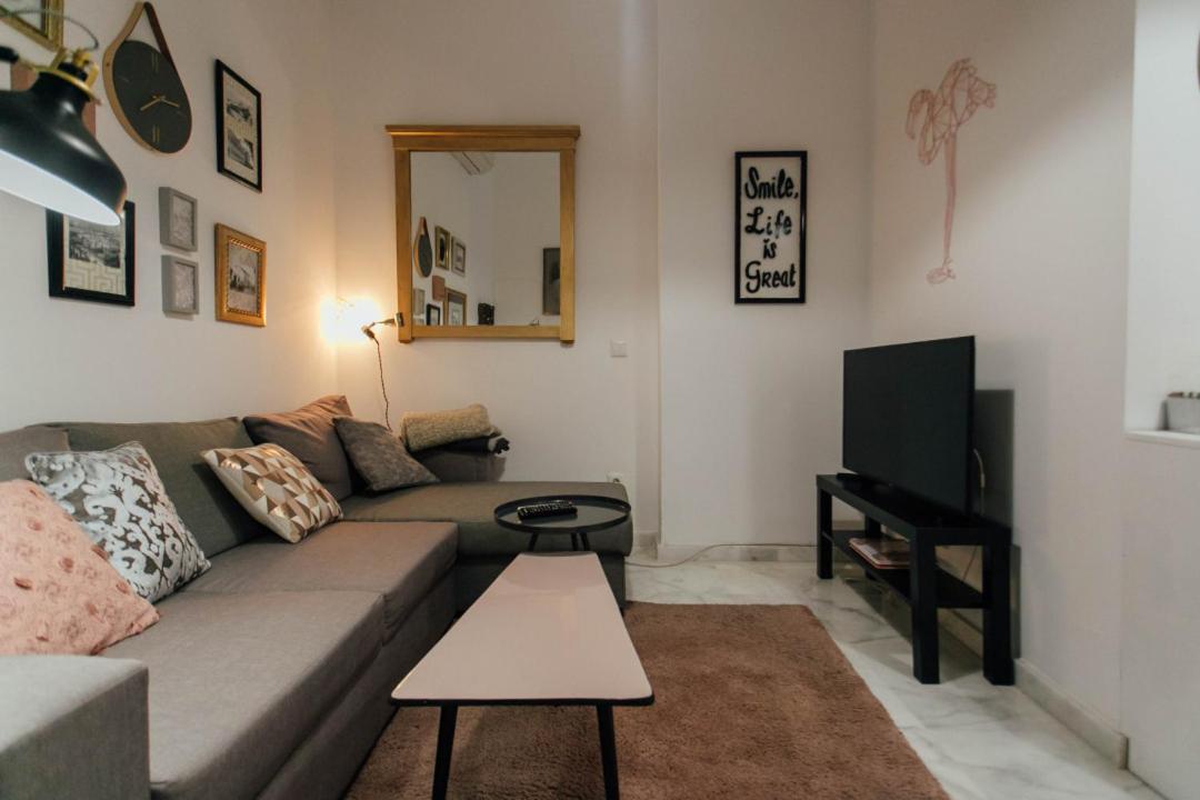 Cozy Next To The Alameda -2bdrm 1,5 Bath *